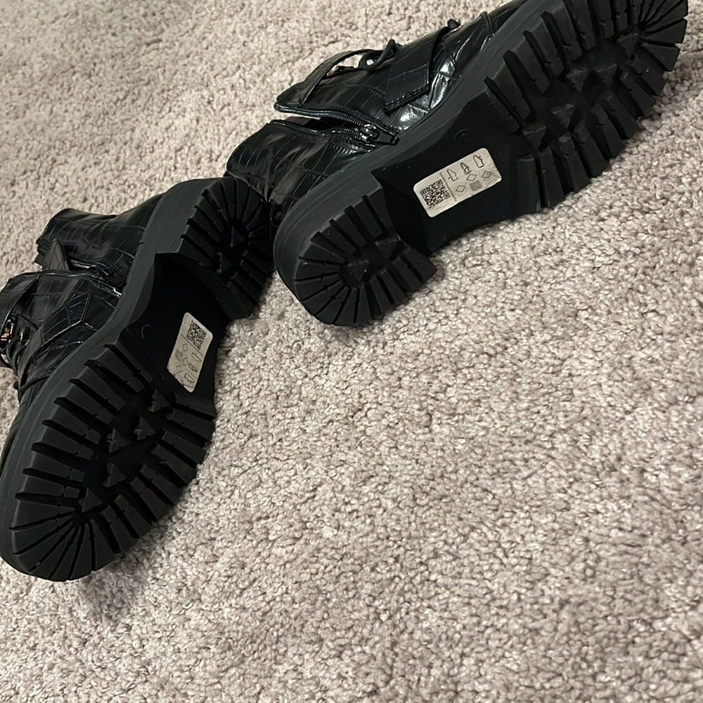 ASOS Boots - Picture 3 of 4